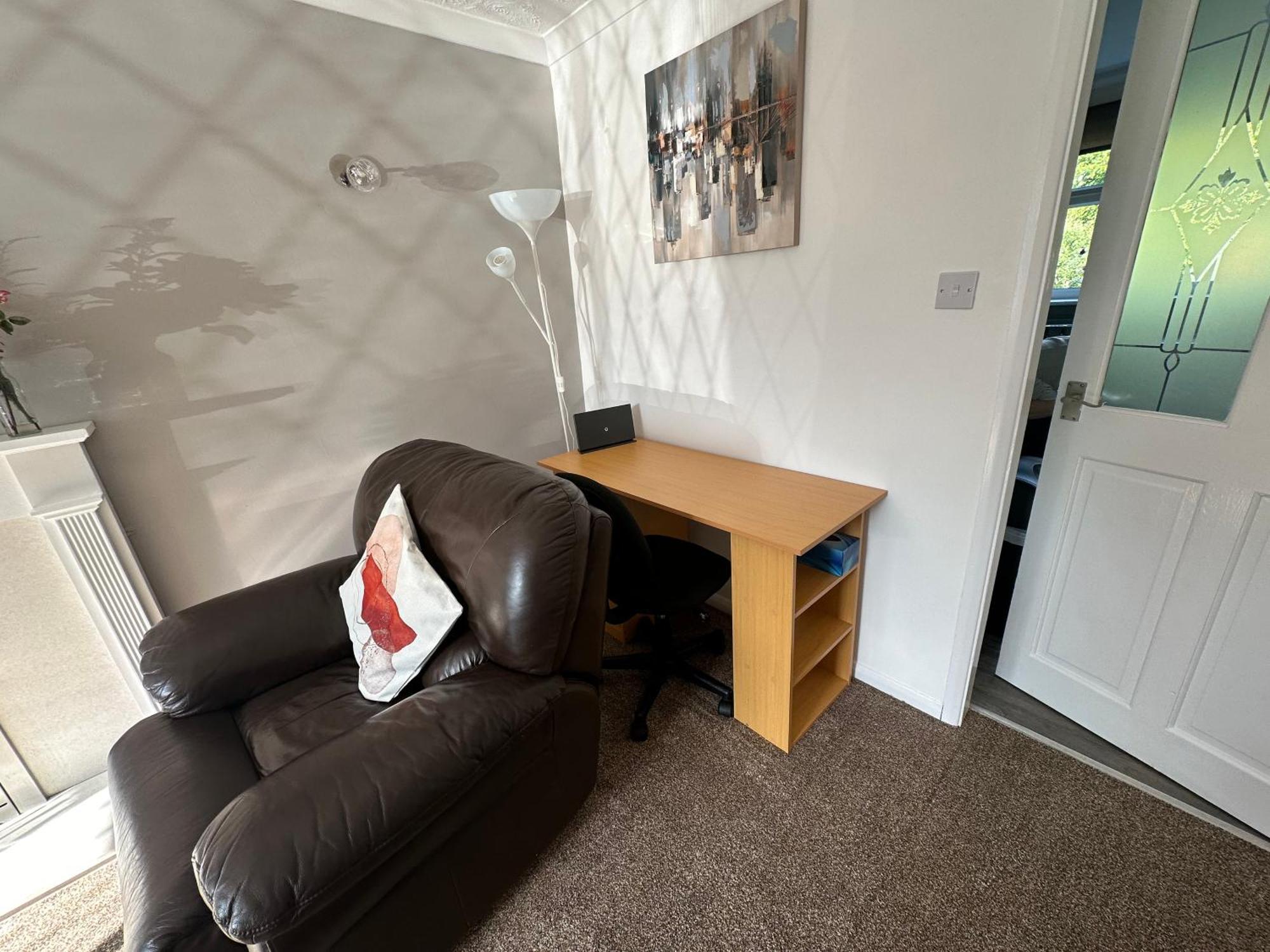 Hinckley Home Sleeps 7 Complete house Leicester Buitenkant foto
